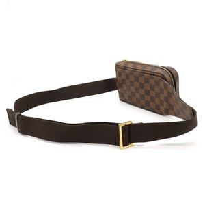 Barely used sling back / belt bag damier Louis Vuitton bag